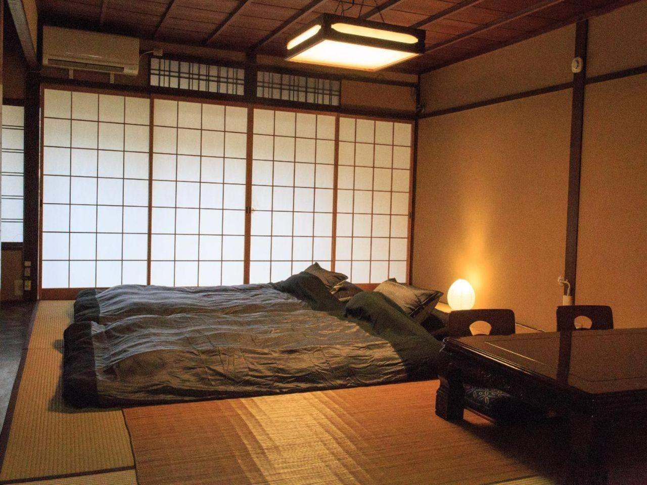 京都二条城近く京町屋120年の歴史に泊まる Luaran gambar
