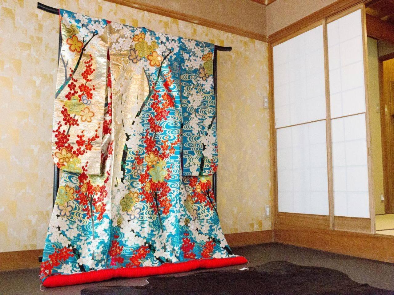 京都二条城近く京町屋120年の歴史に泊まる Luaran gambar