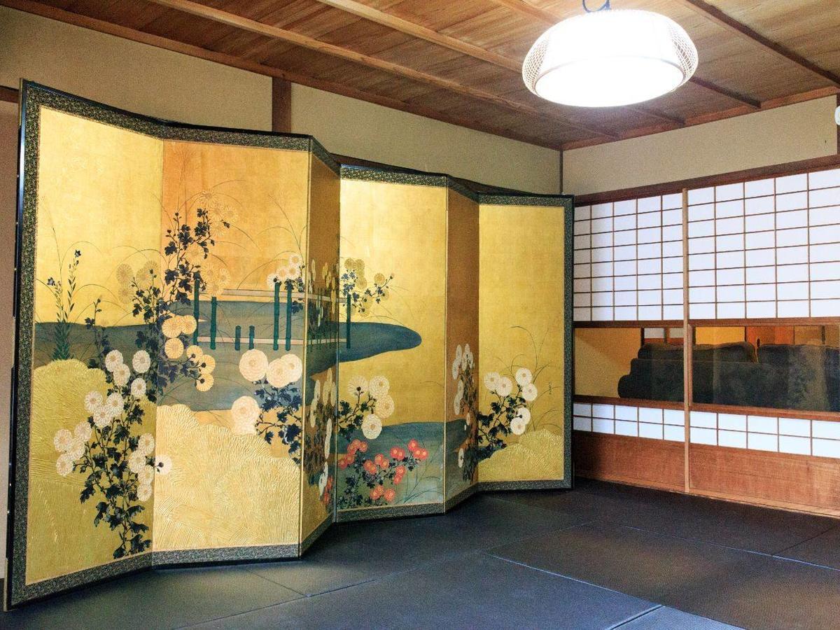 京都二条城近く京町屋120年の歴史に泊まる Luaran gambar