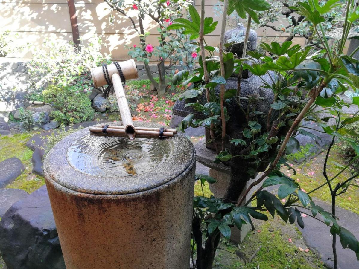京都二条城近く京町屋120年の歴史に泊まる Luaran gambar